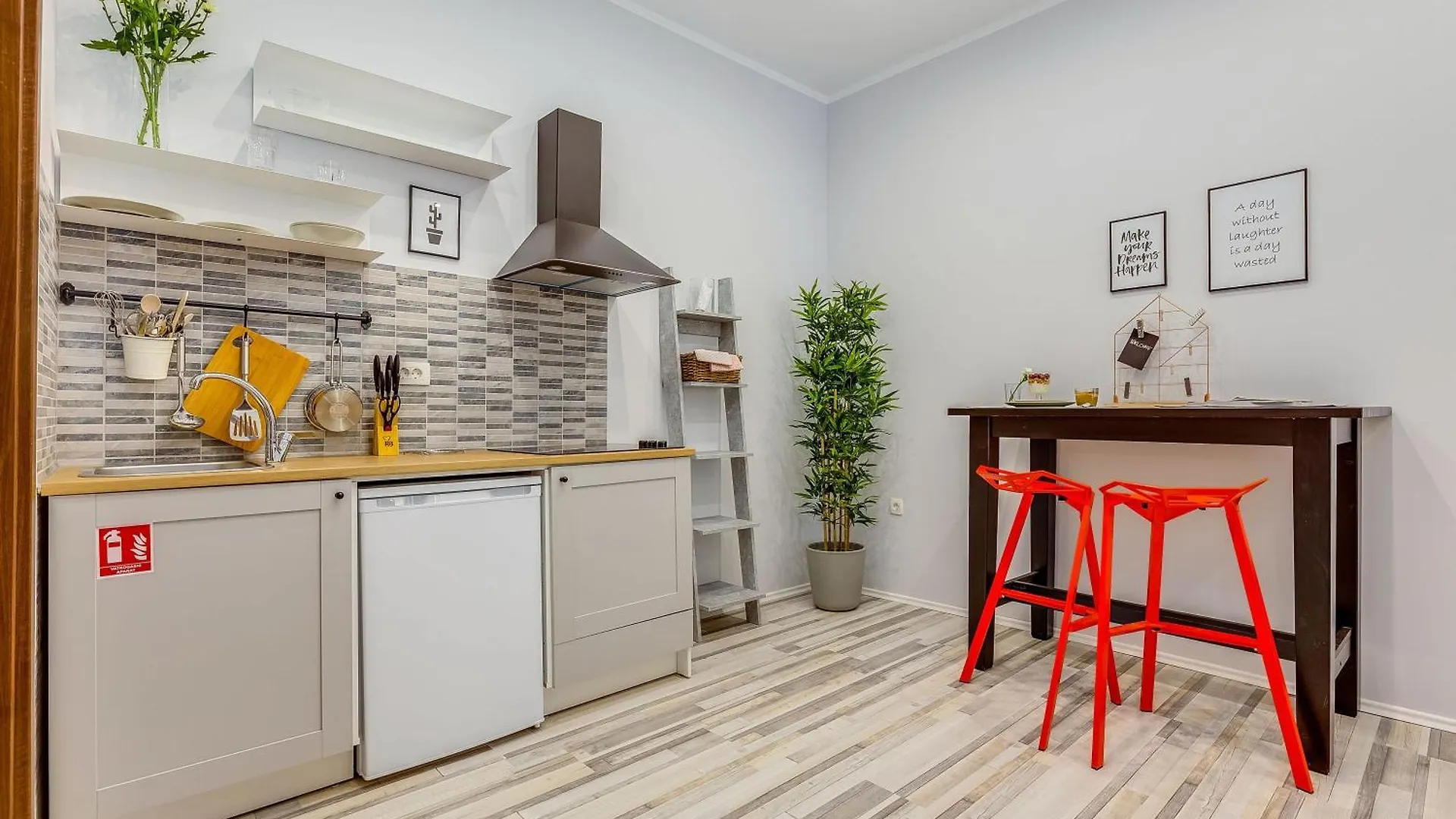 Molo Longo - Downtown Apartments Rijeka 0*,  Croatia