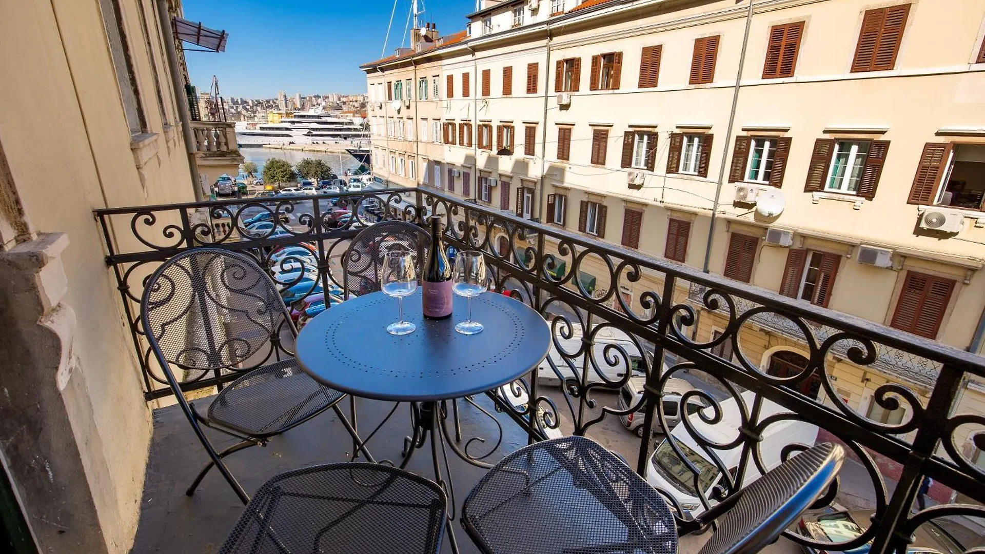 Molo Longo - Downtown Apartments Rijeka