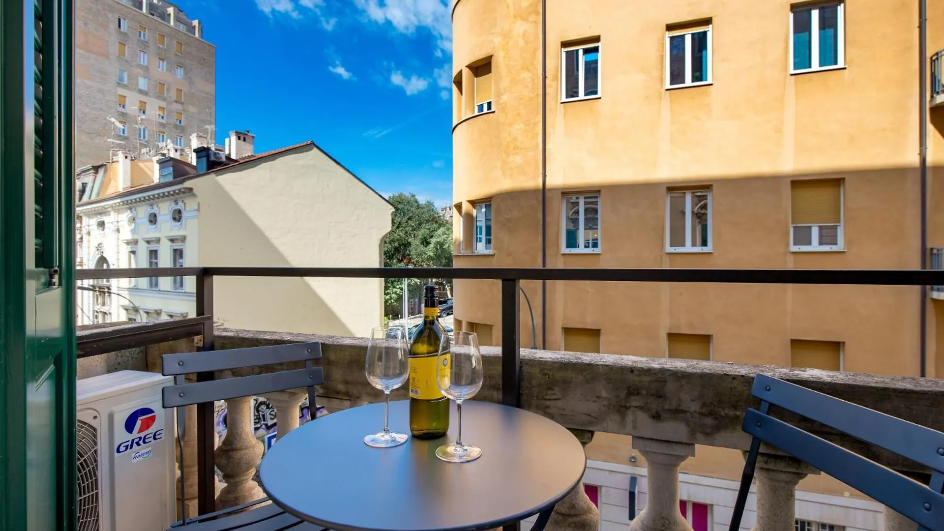 Molo Longo - Downtown Apartments Rijeka